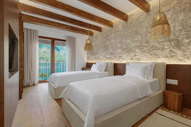 5★ Boutique-Hotel und Luxusvilla in erster Meereslinie zum Verkauf – Kotor, Dobrota — photo 17